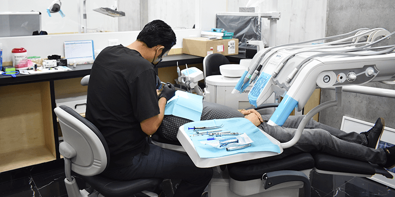 cuanto-dura-el-procedimiento-de-un-implante-dental